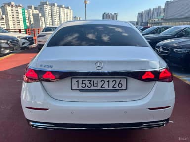 E-Class W214