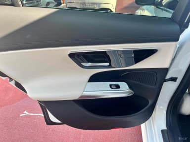 E-Class W214
