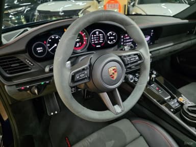 911 (992)