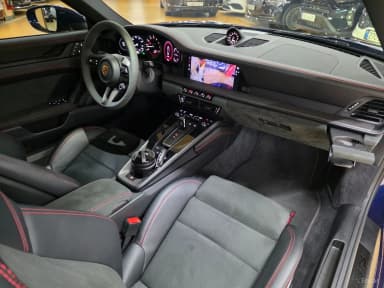 911 (992)