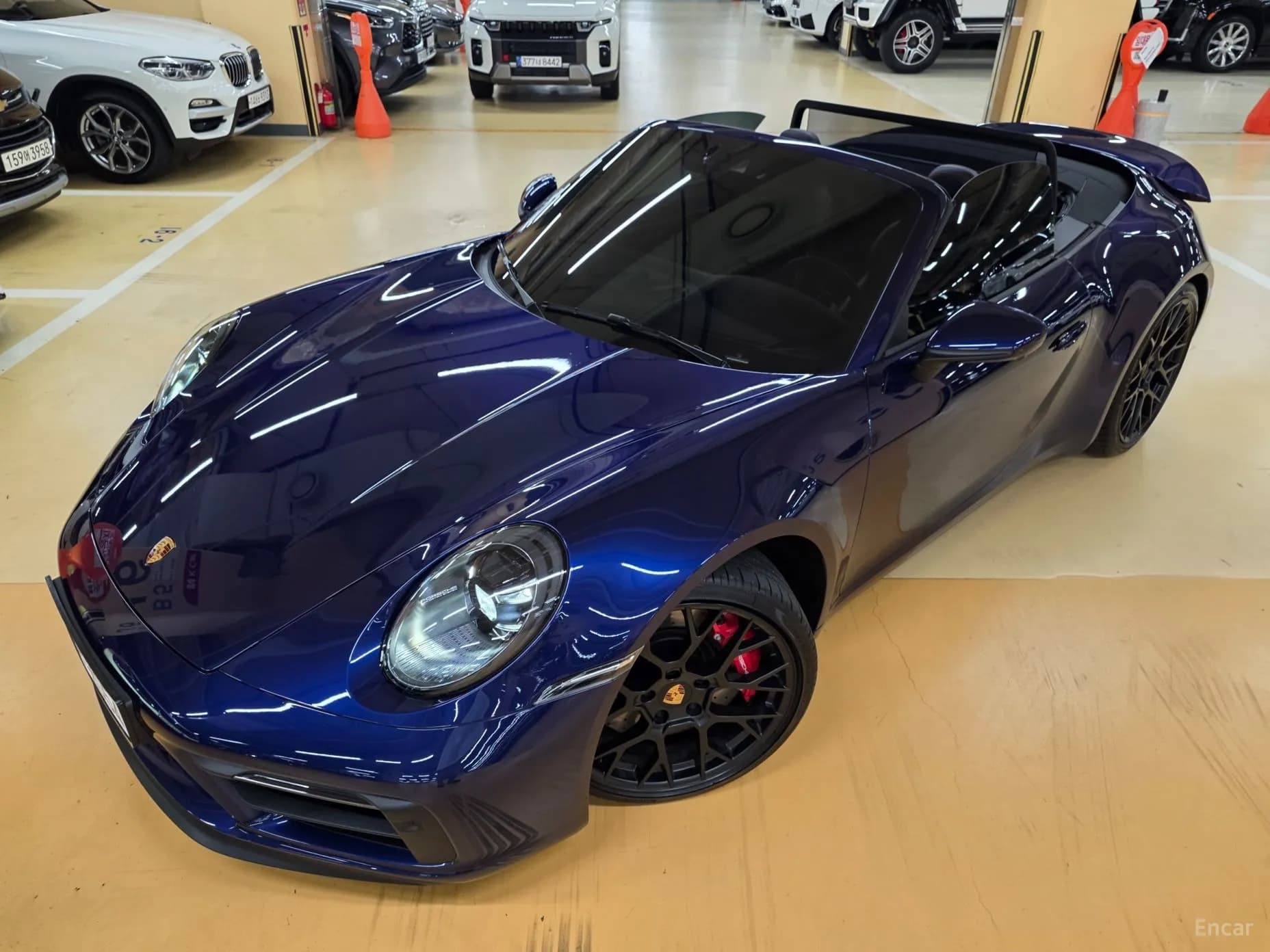 911 (992)