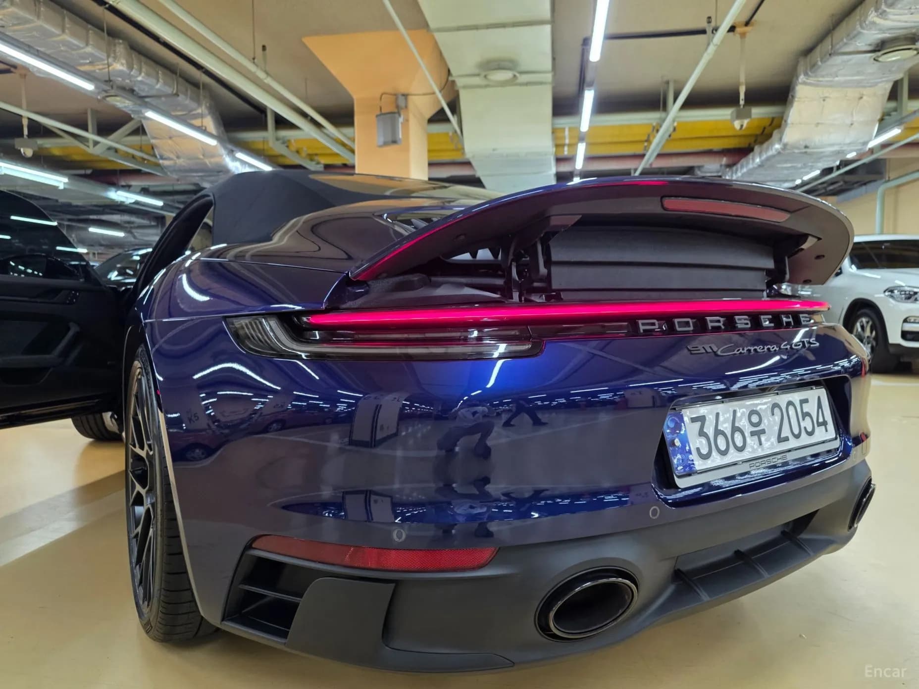 911 (992)