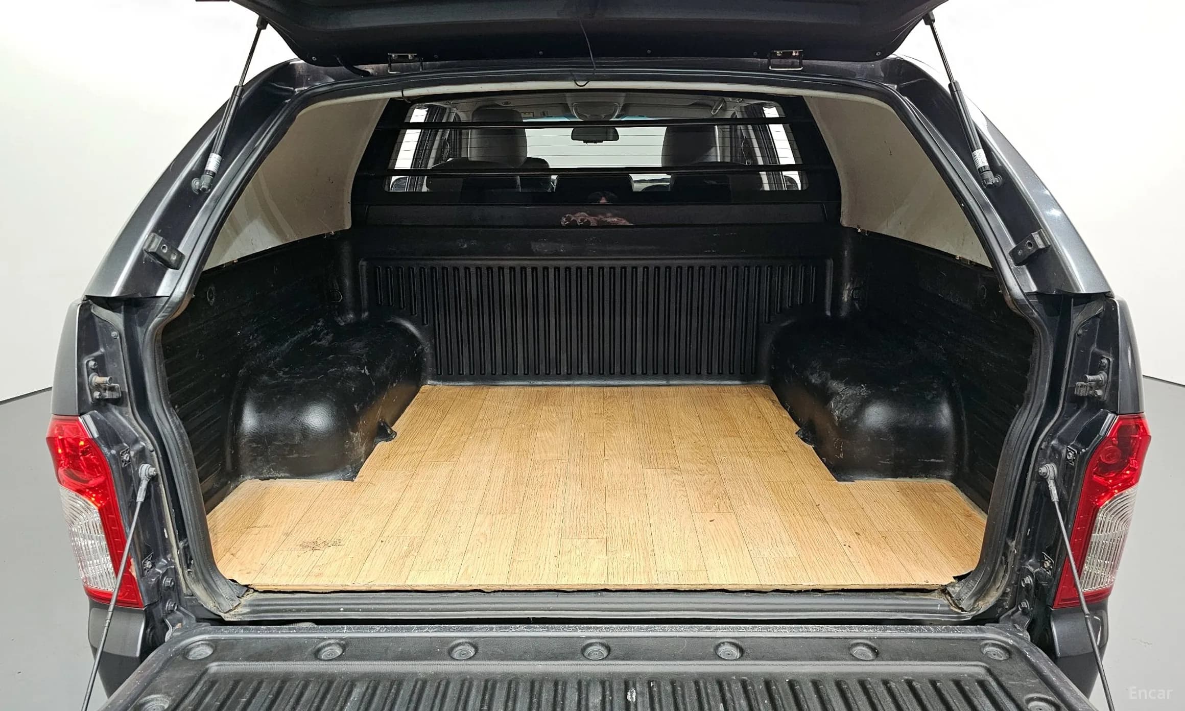 Korando Sports