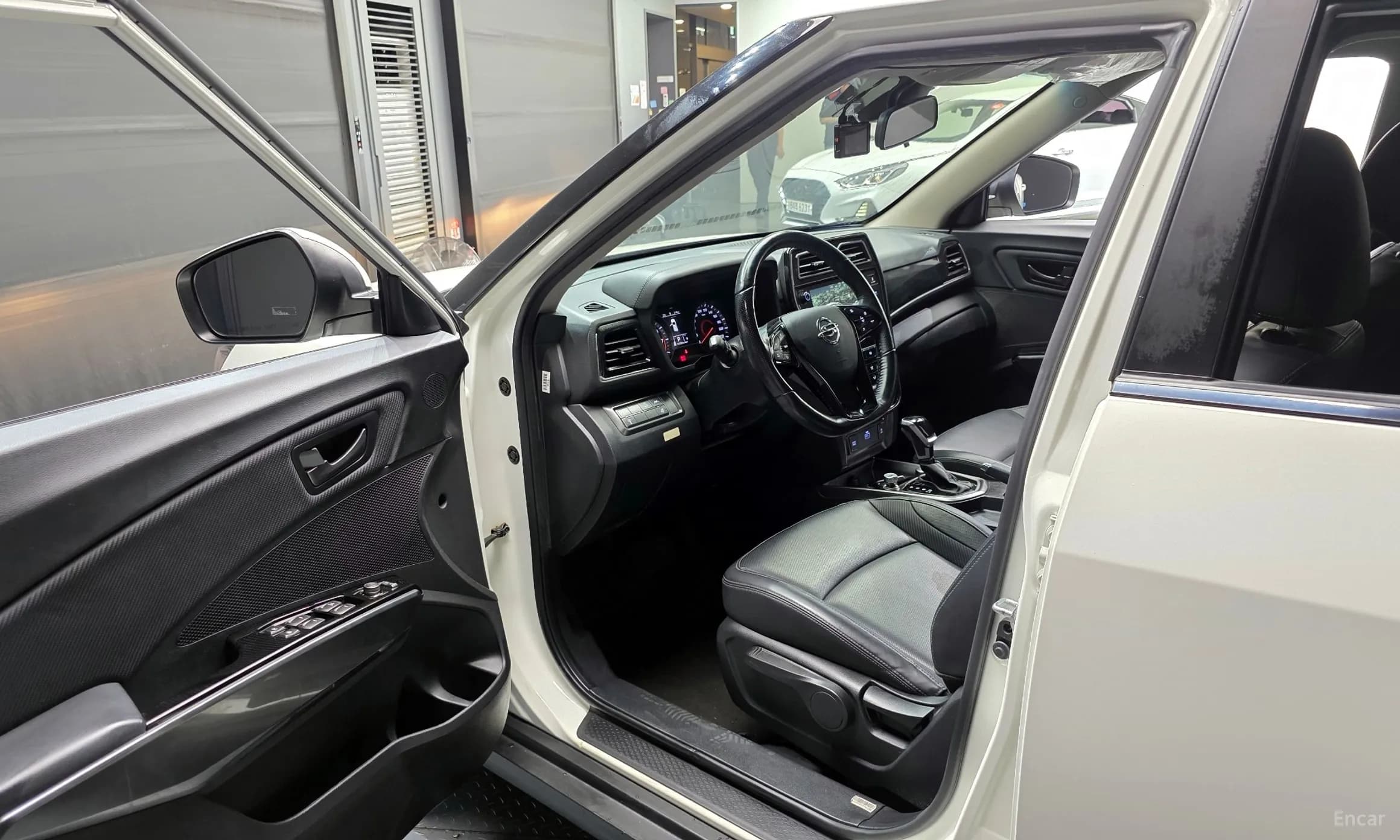 Berry New Tivoli