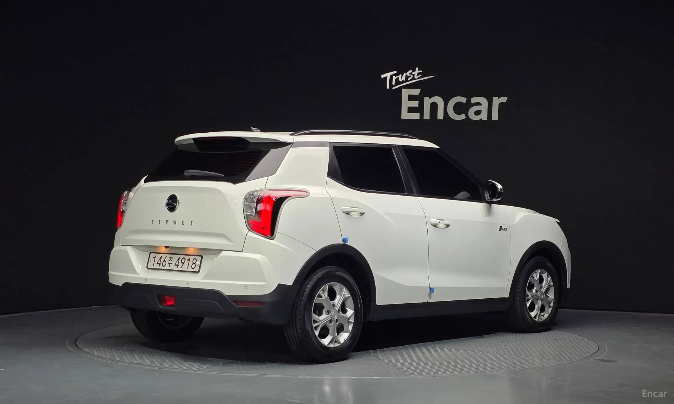 Berry New Tivoli