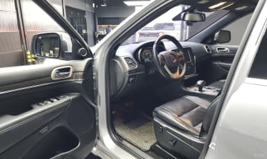 Grand Cherokee