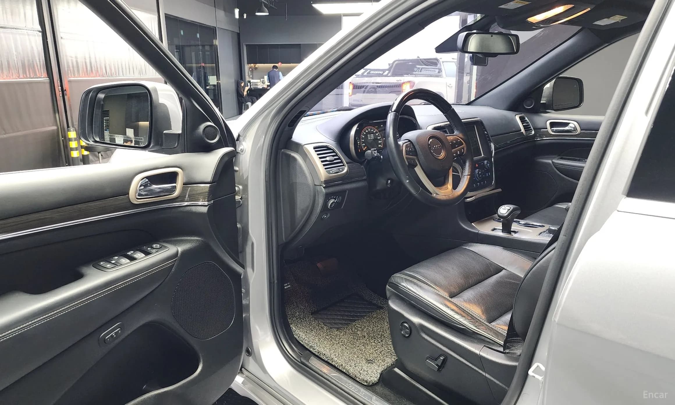 Grand Cherokee