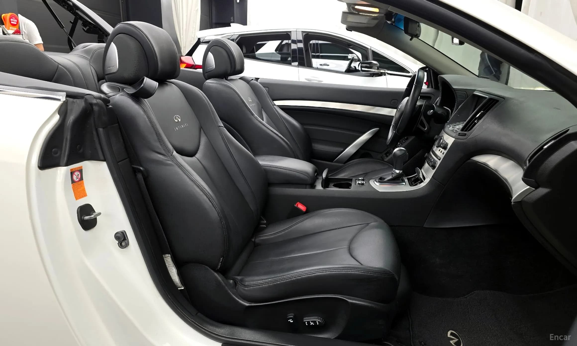 G37