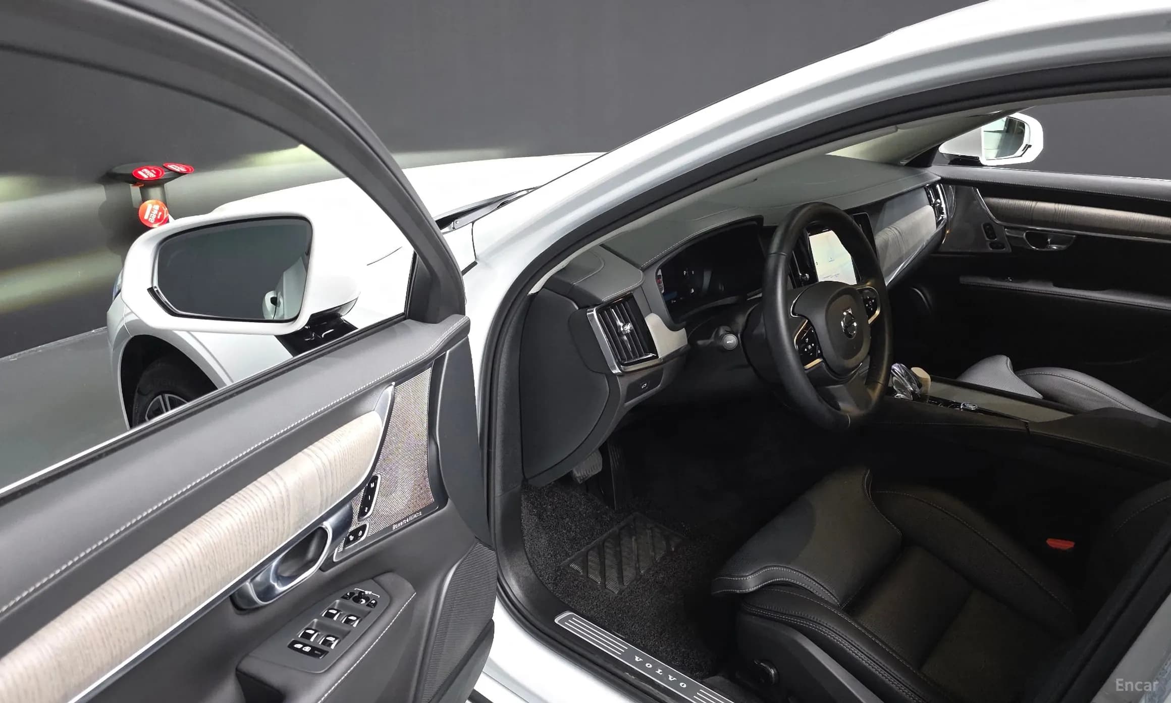 S90