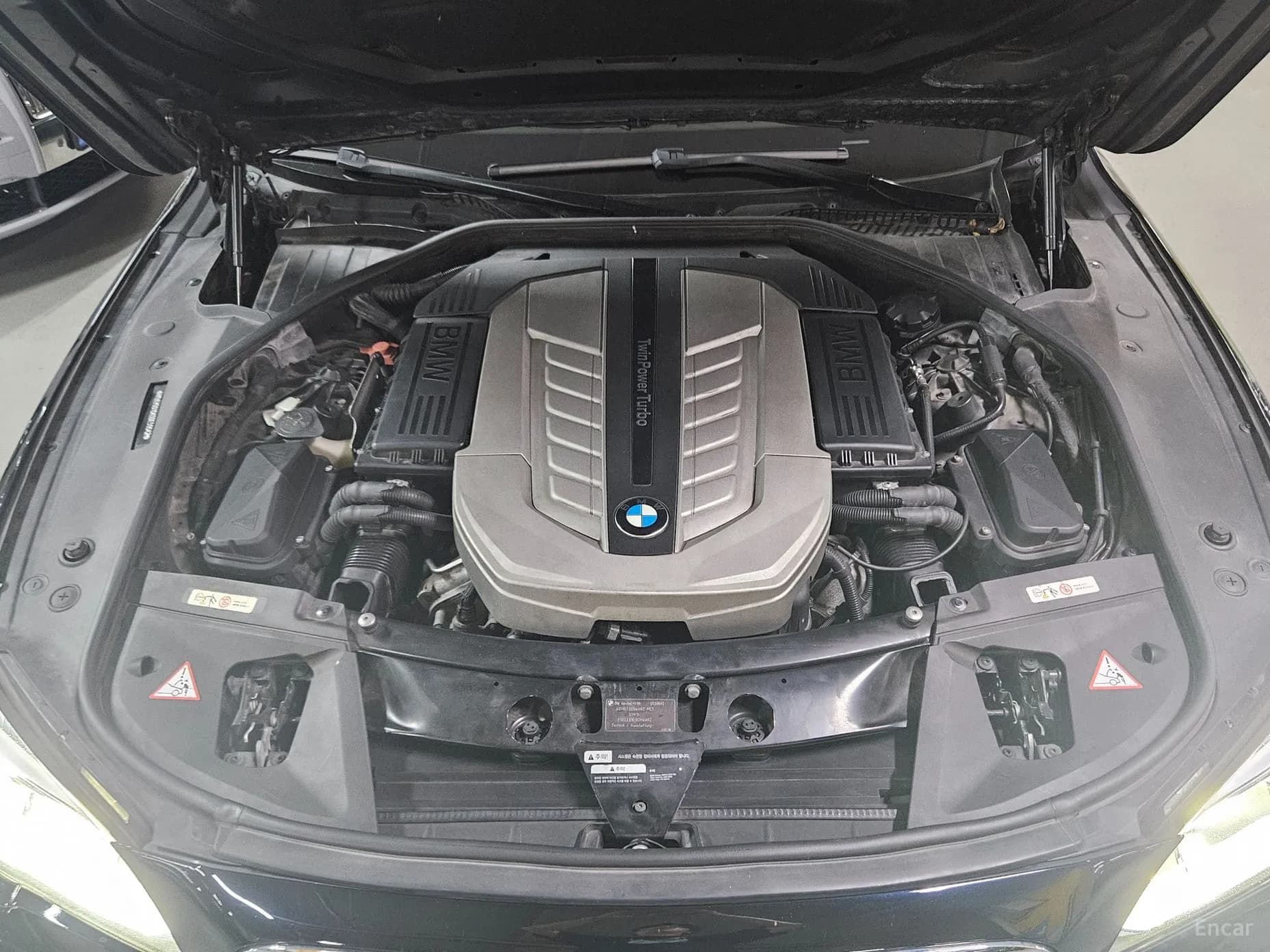7 Series (F01)