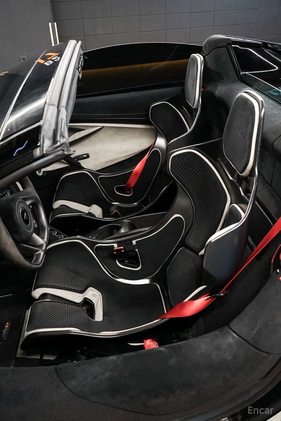 765LT