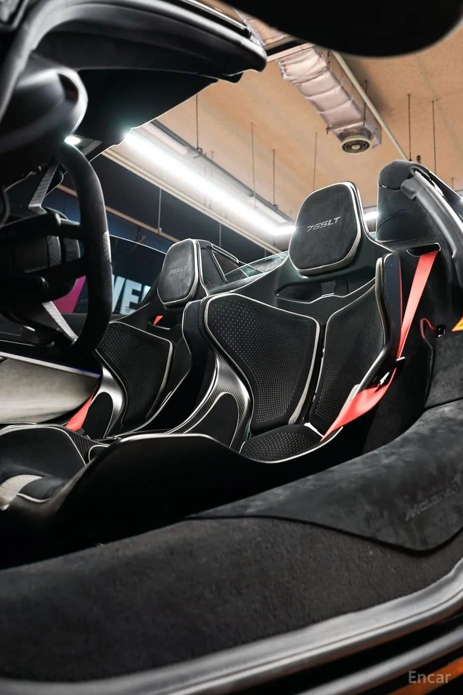 765LT