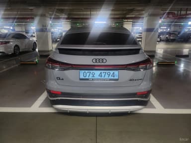 Q4 e-tron (F4)