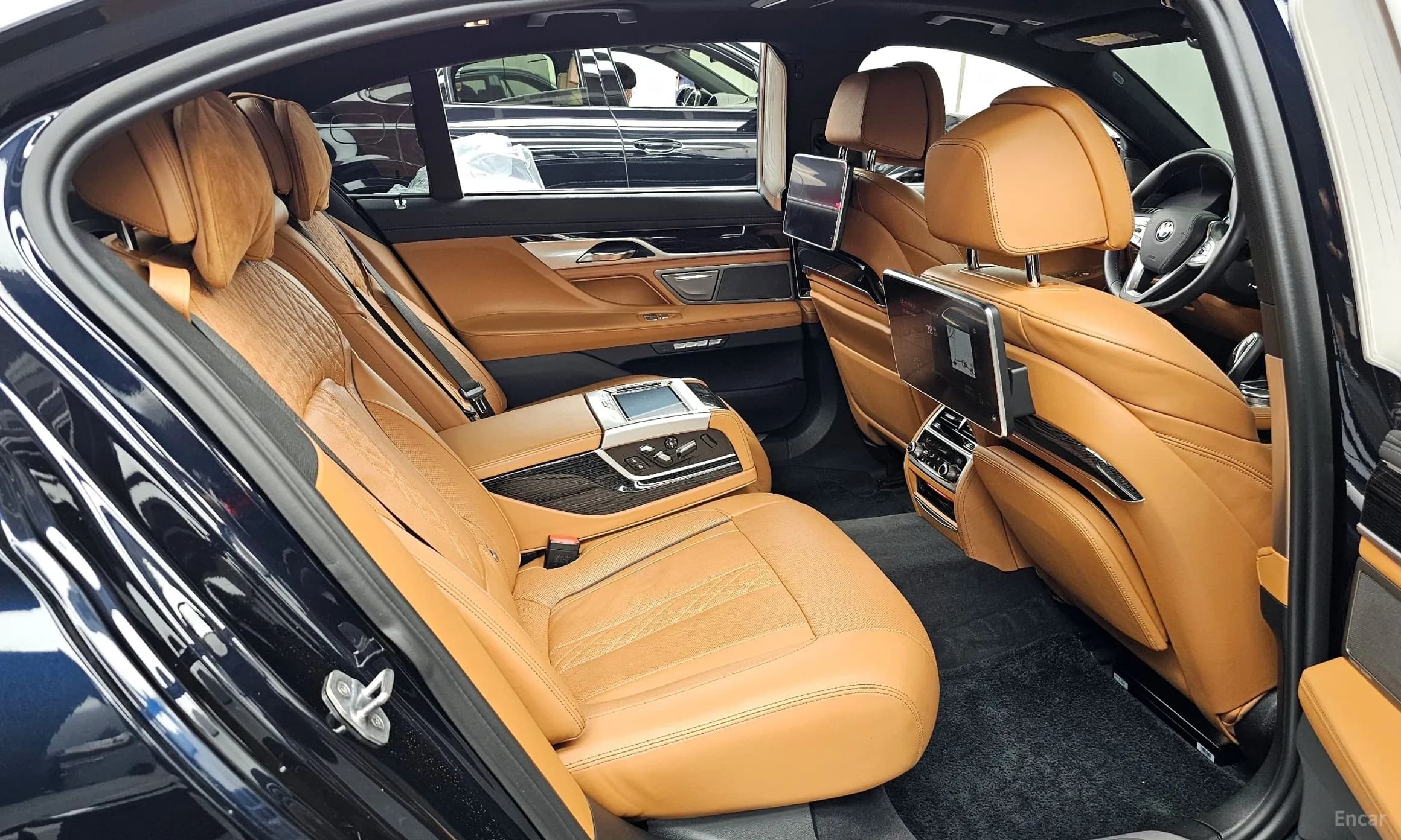 7 Series (G11)