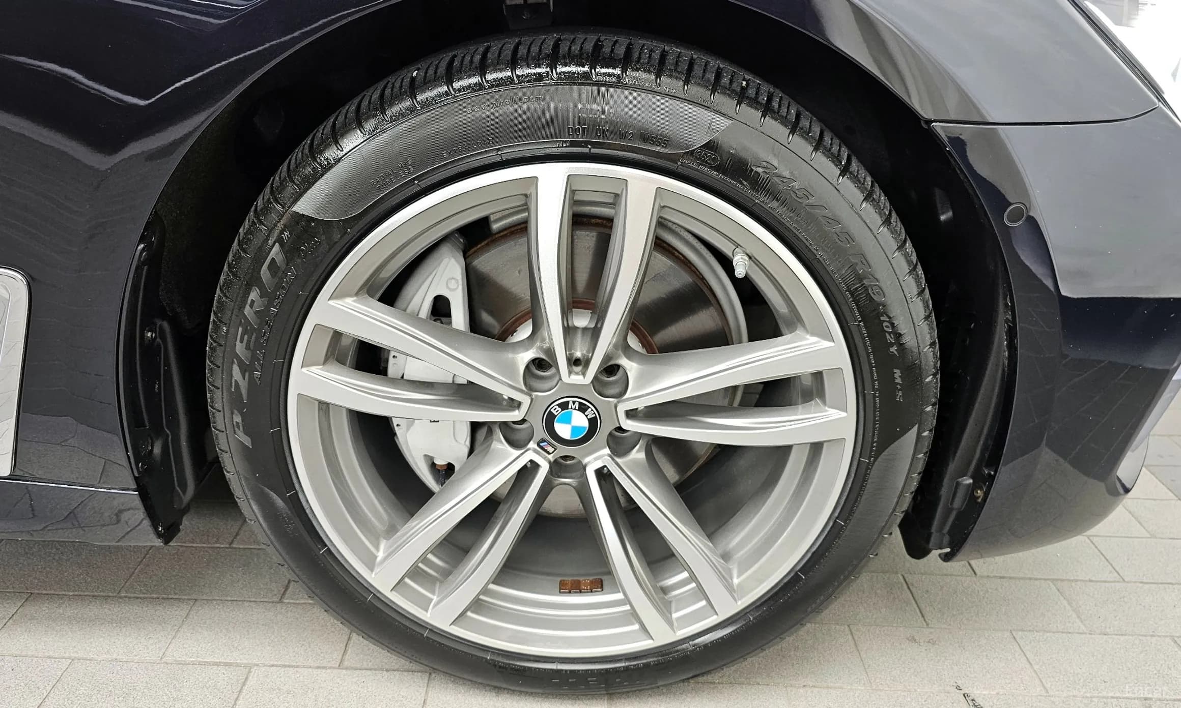7 Series (G11)