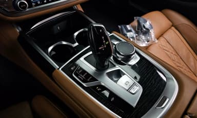 7 Series (G11)