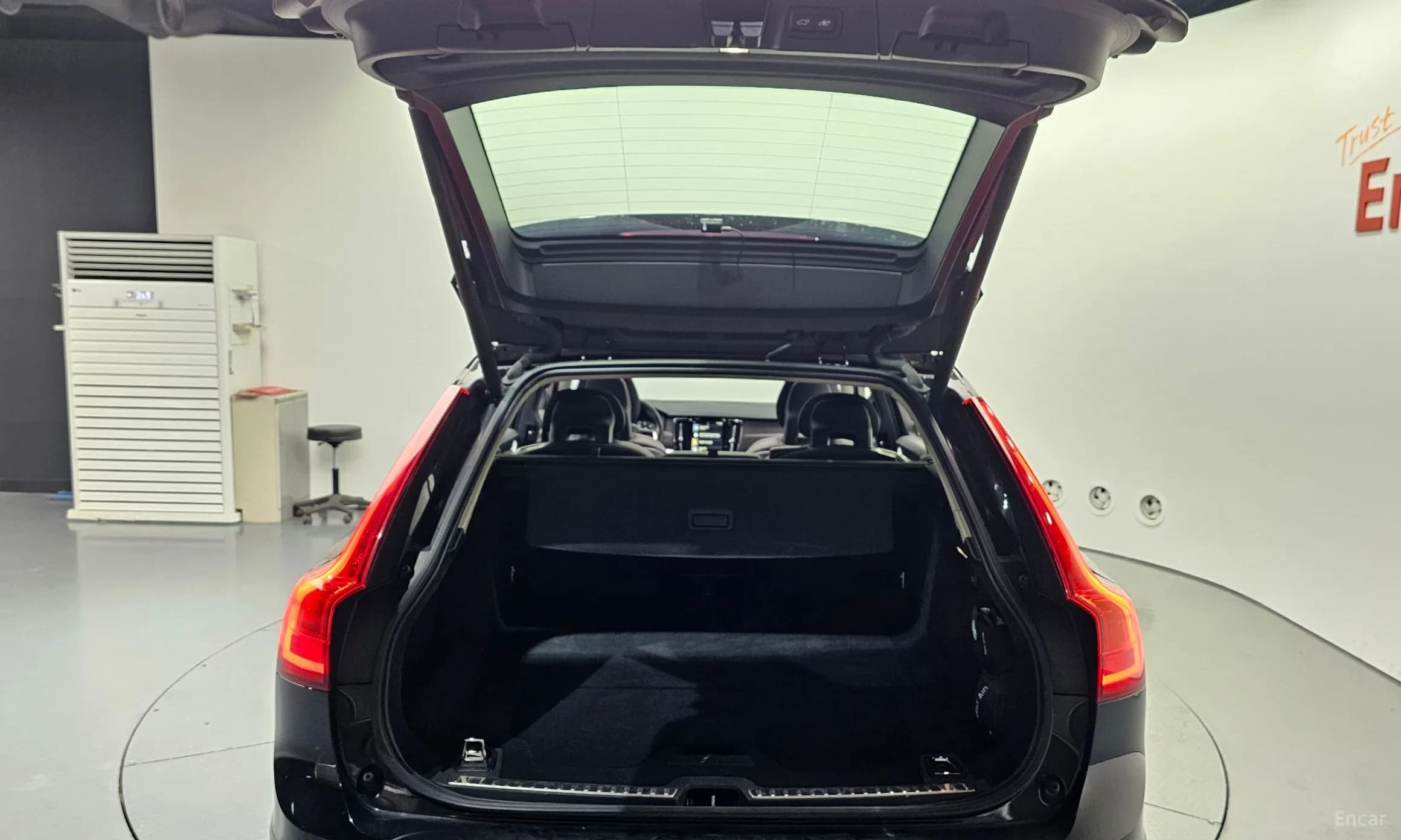 V90 Cross Country