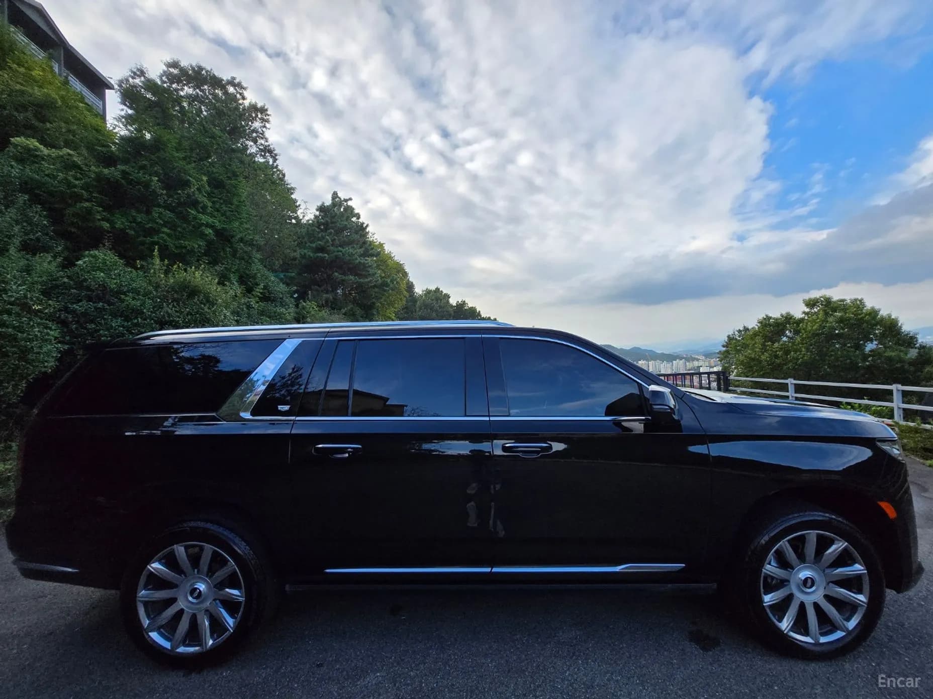 Escalade 5th Generation