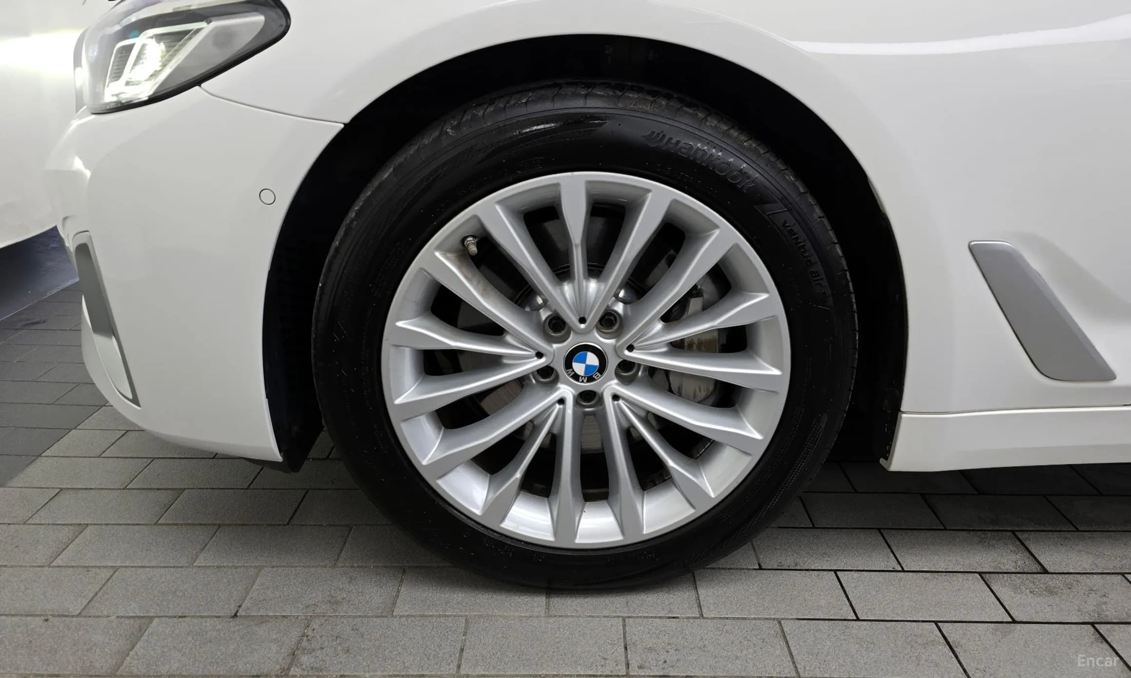 5 Series (G30)
