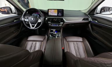 5 Series (G30)