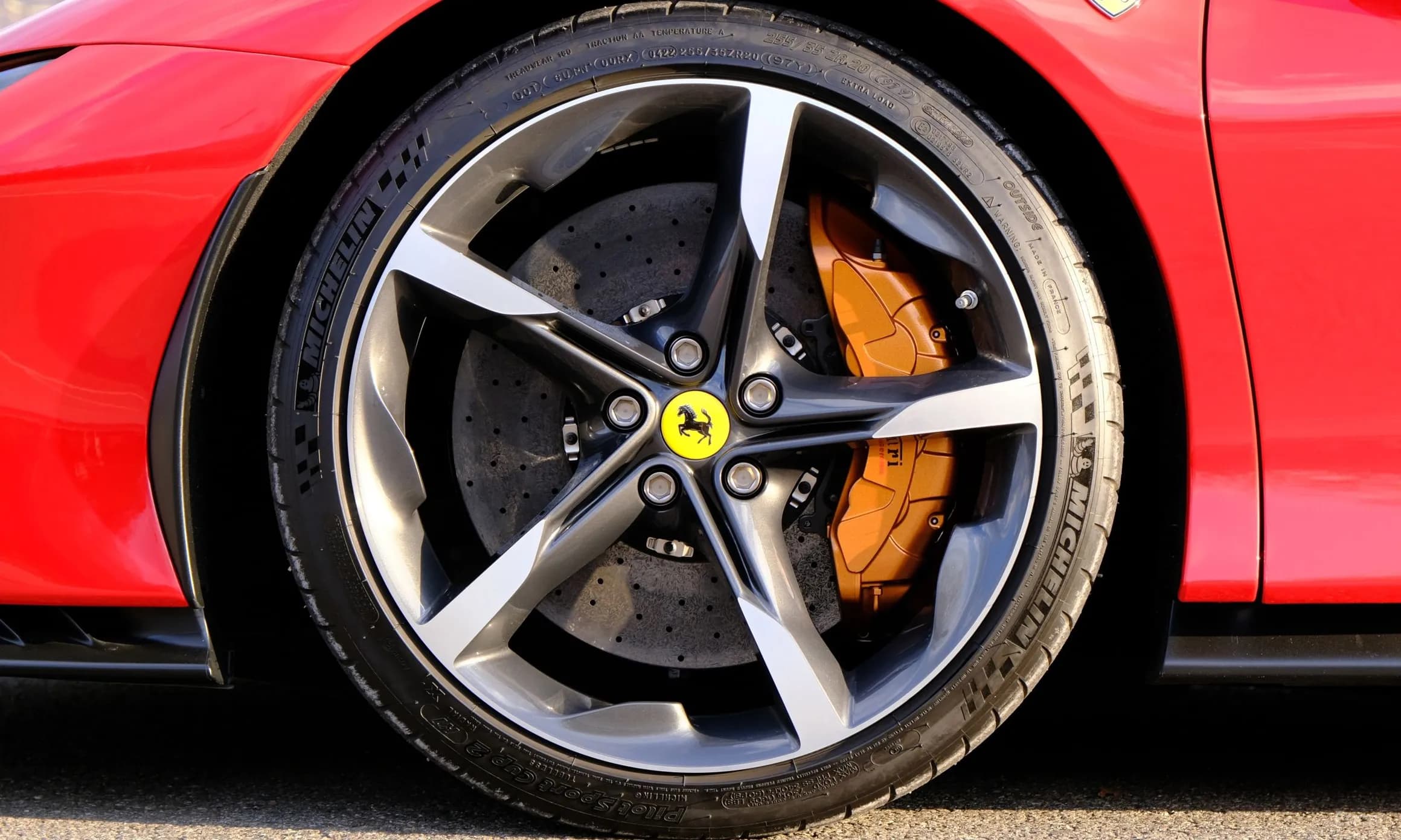 SF90 Spyder