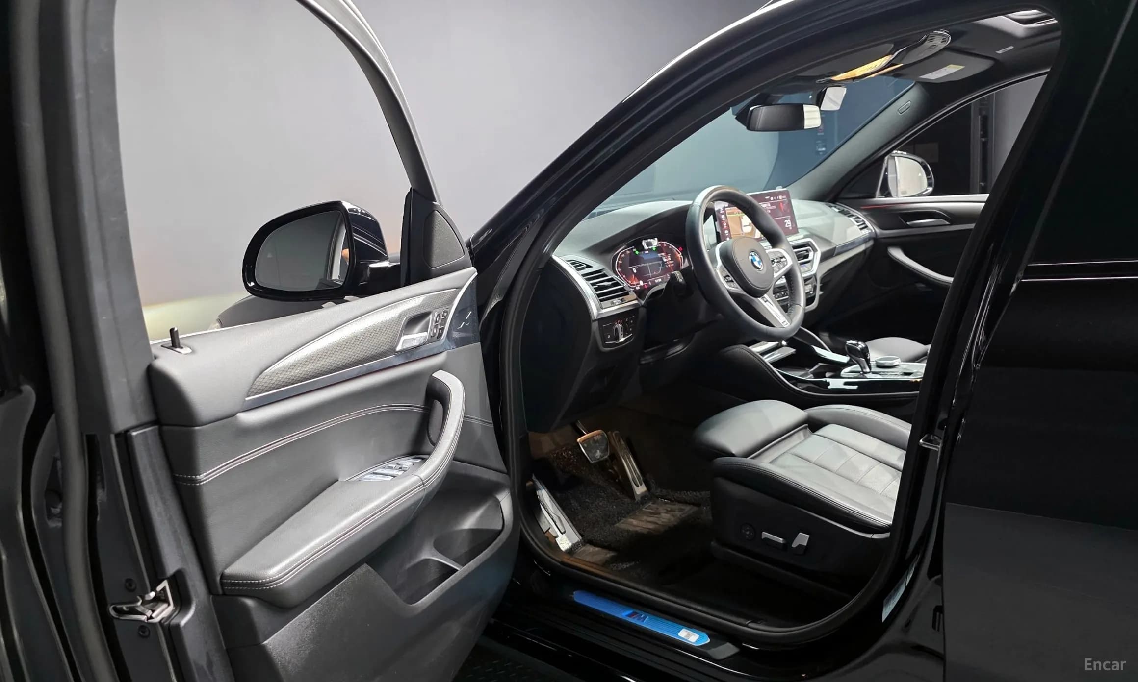 X4 (G02)
