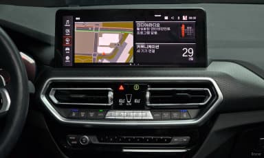X4 (G02)