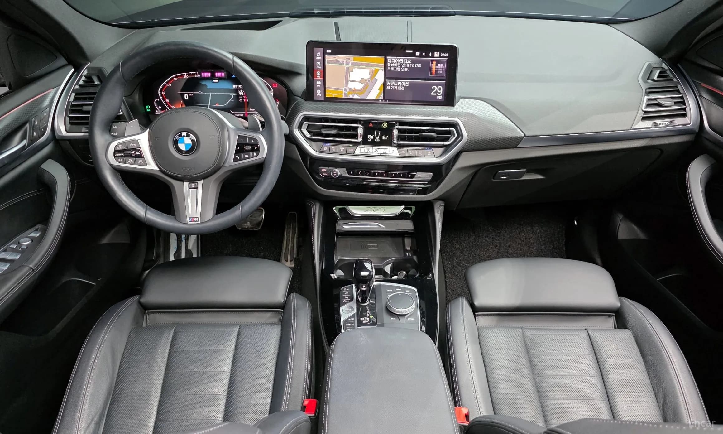 X4 (G02)