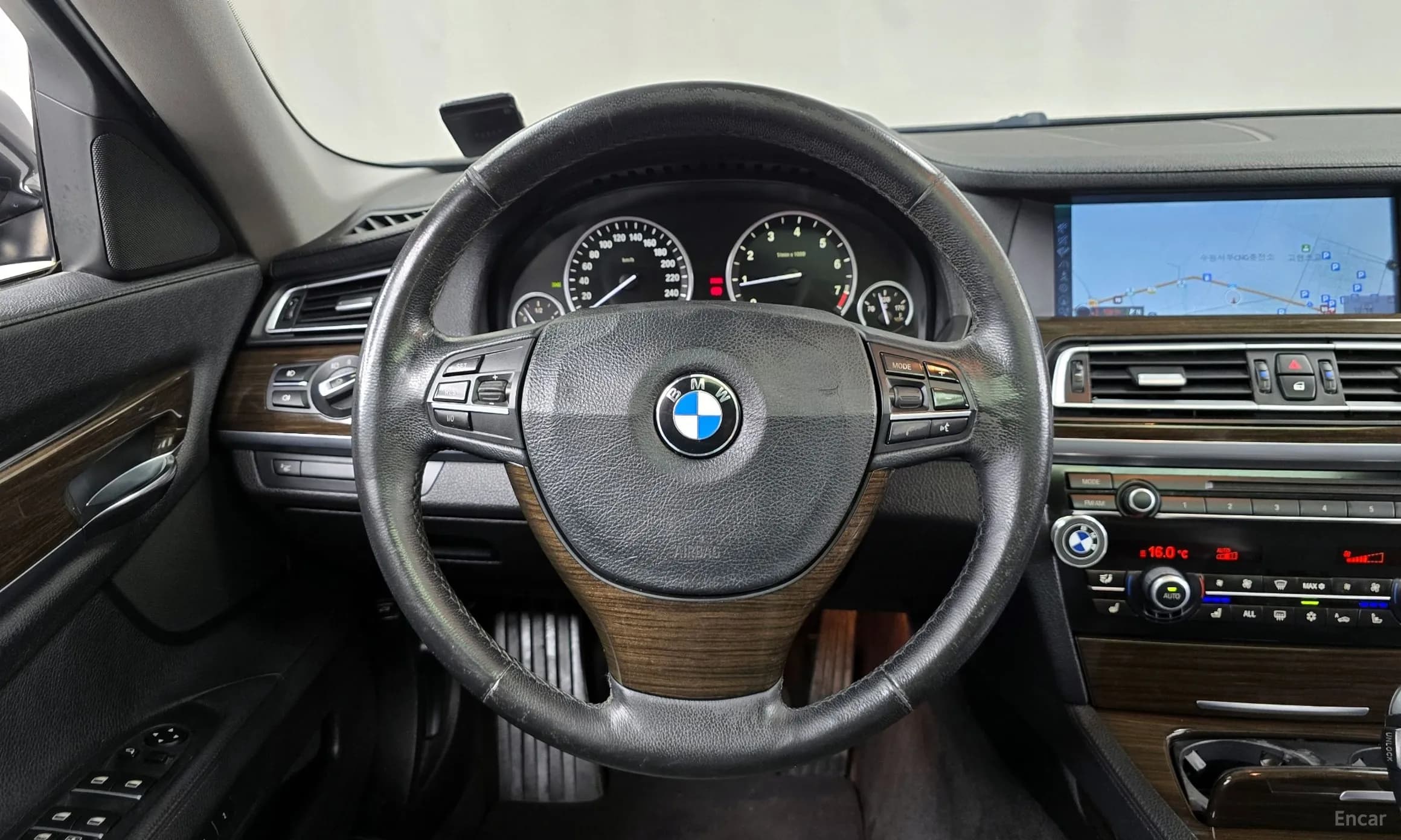 7 Series (F01)