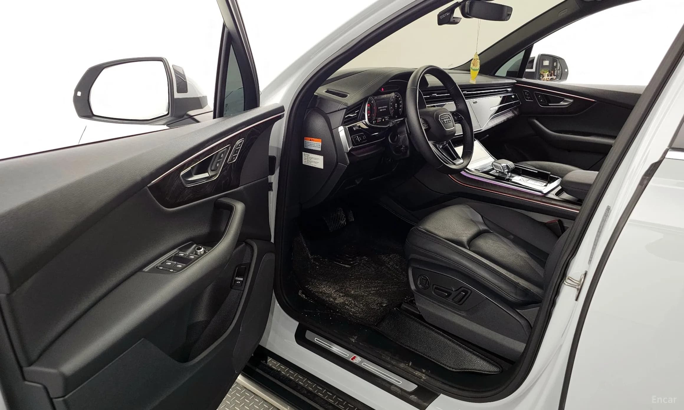 Q7 (4M)