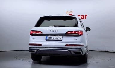 Q7 (4M)