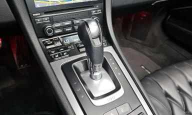 910