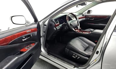 LS460L