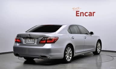LS460L