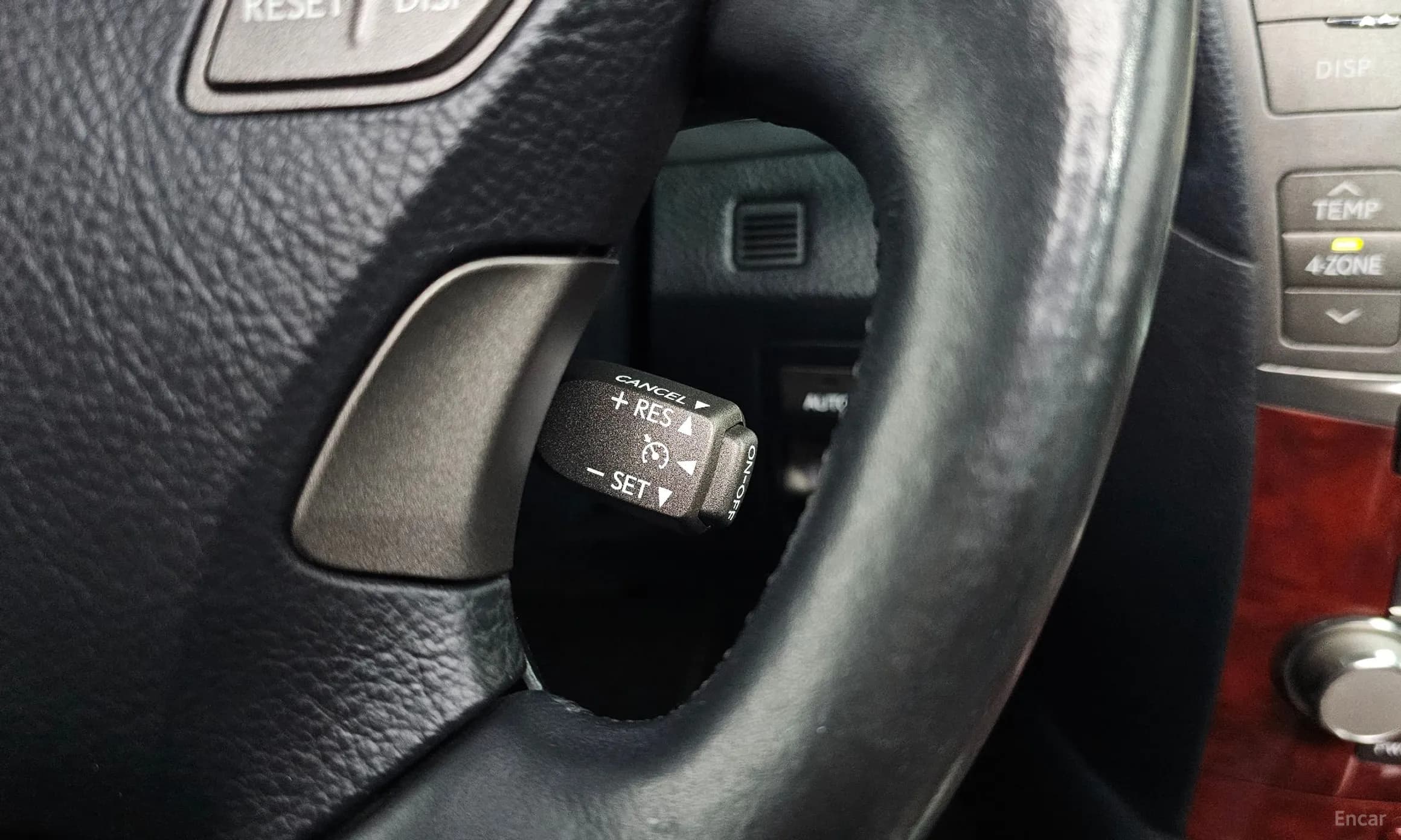 LS460L