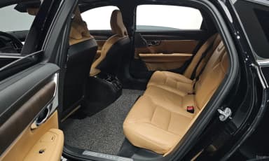 S90