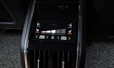 S90