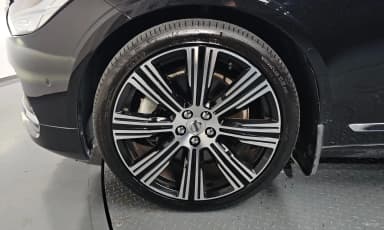 S90