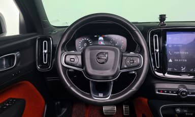 XC40