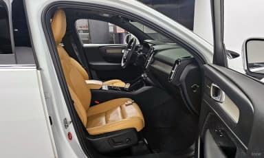 XC40