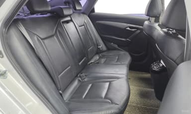 i40 Saloon