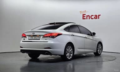 i40 Saloon