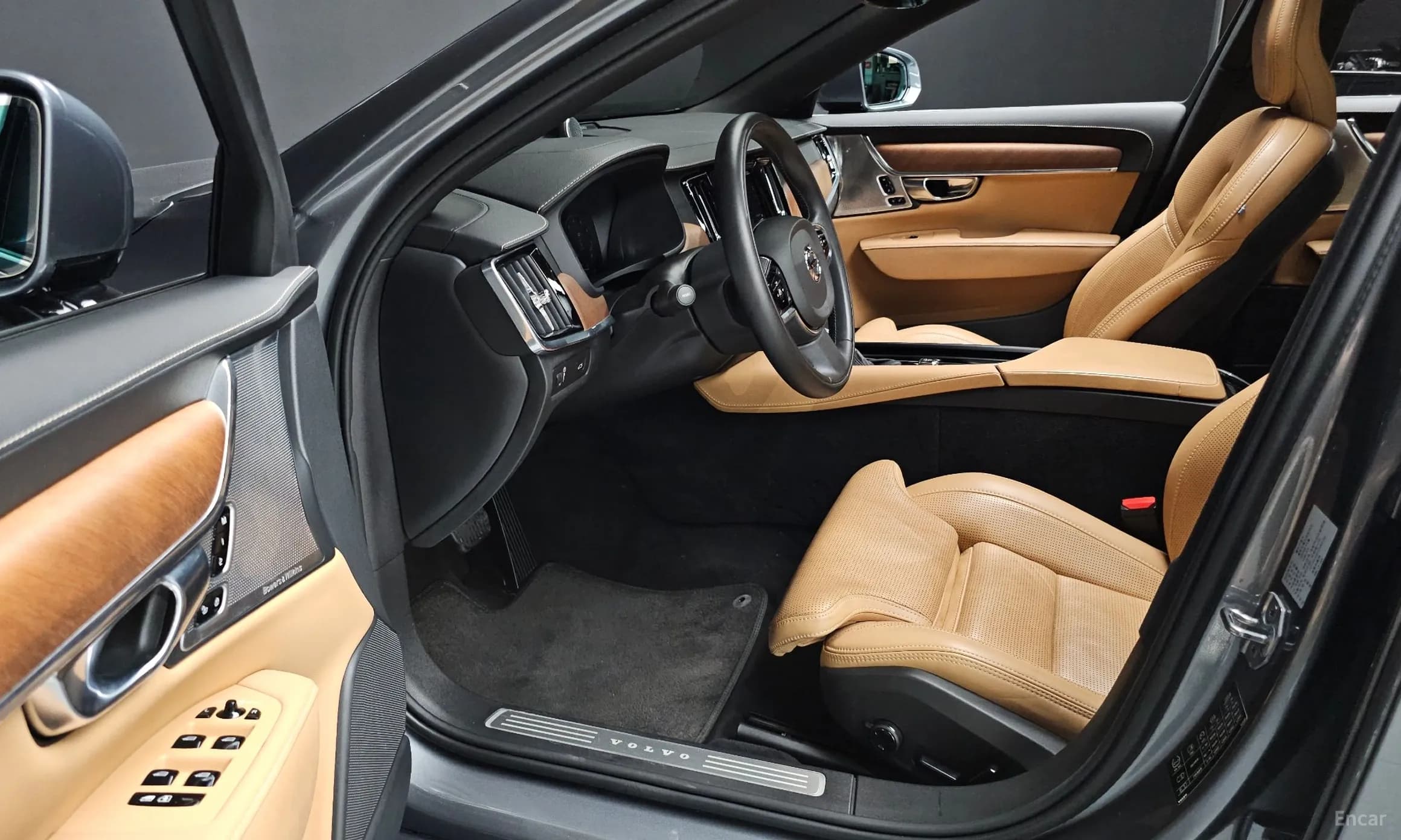 S90