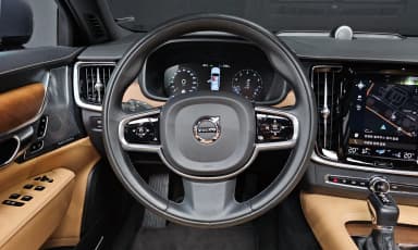 S90