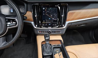 S90