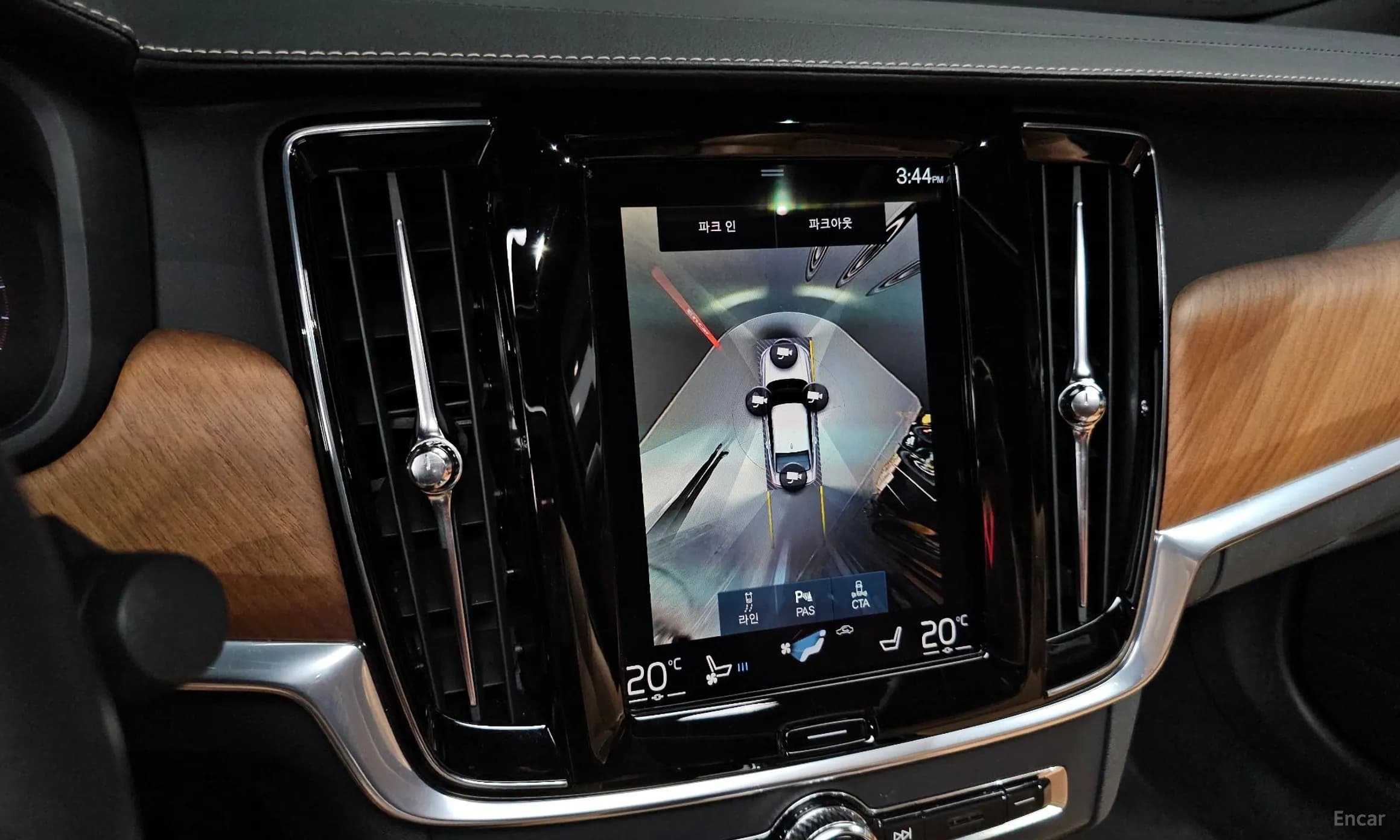 S90