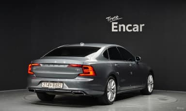 S90