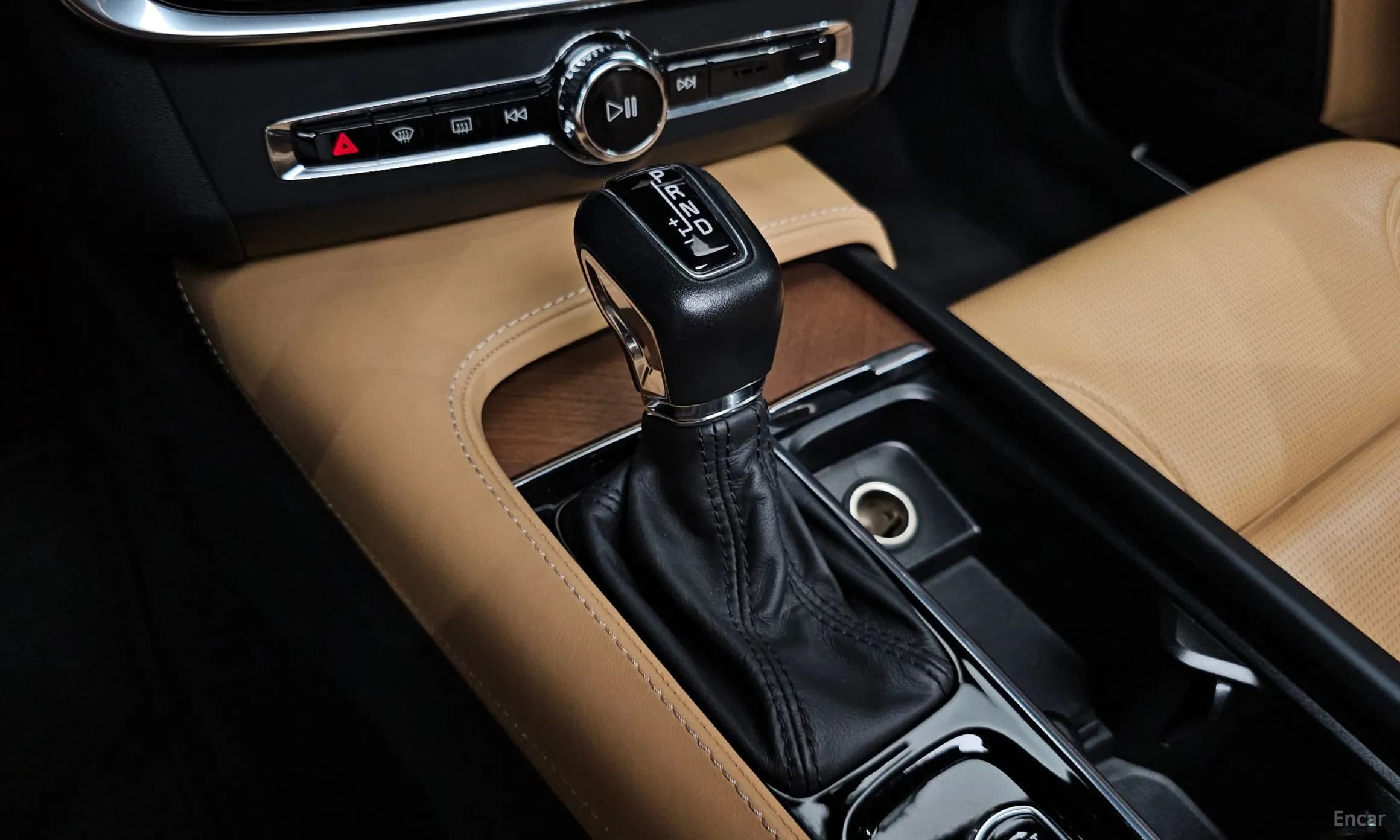 S90