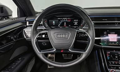 S8 (D5)