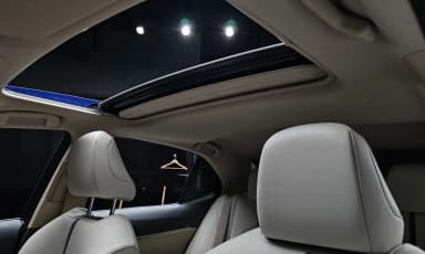 Camry (XV70)